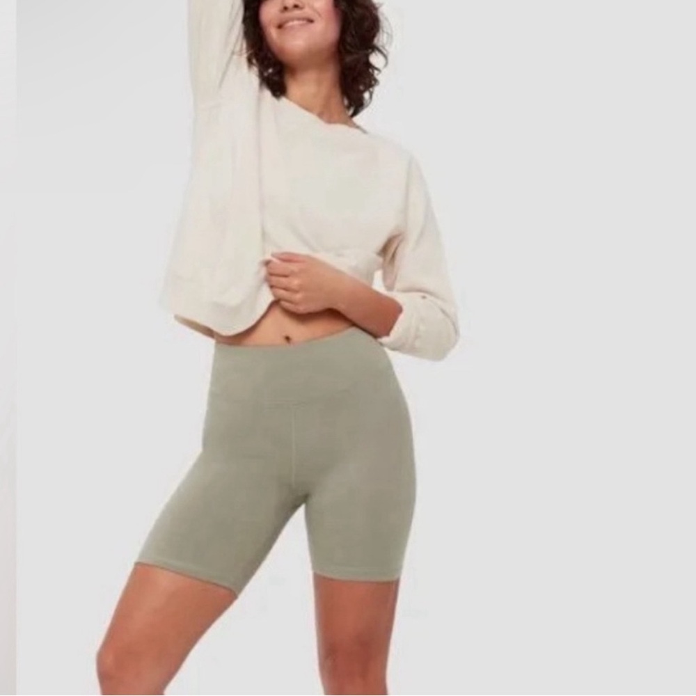 NWT MATE Organic Stretch Biker Short - Color Sage